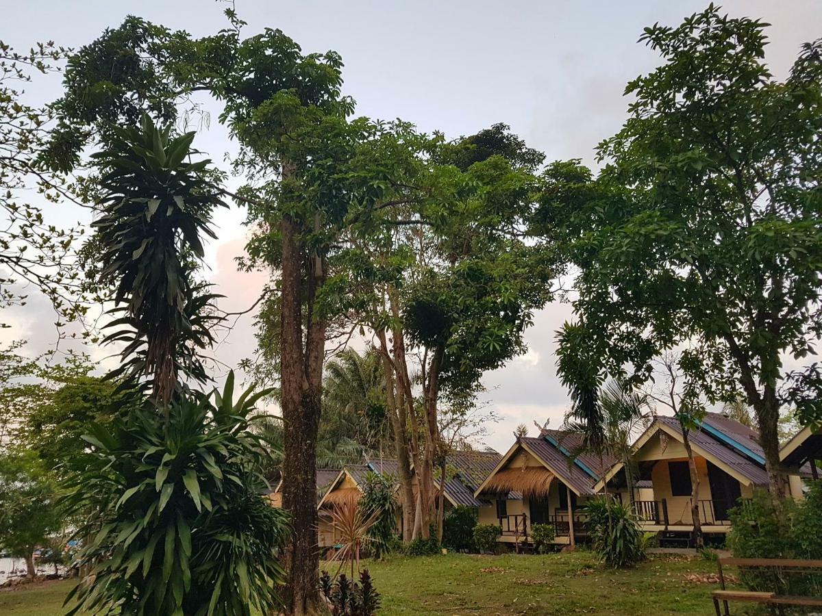 ฺbay Yard Hut Hotel Koh Chang Exterior foto