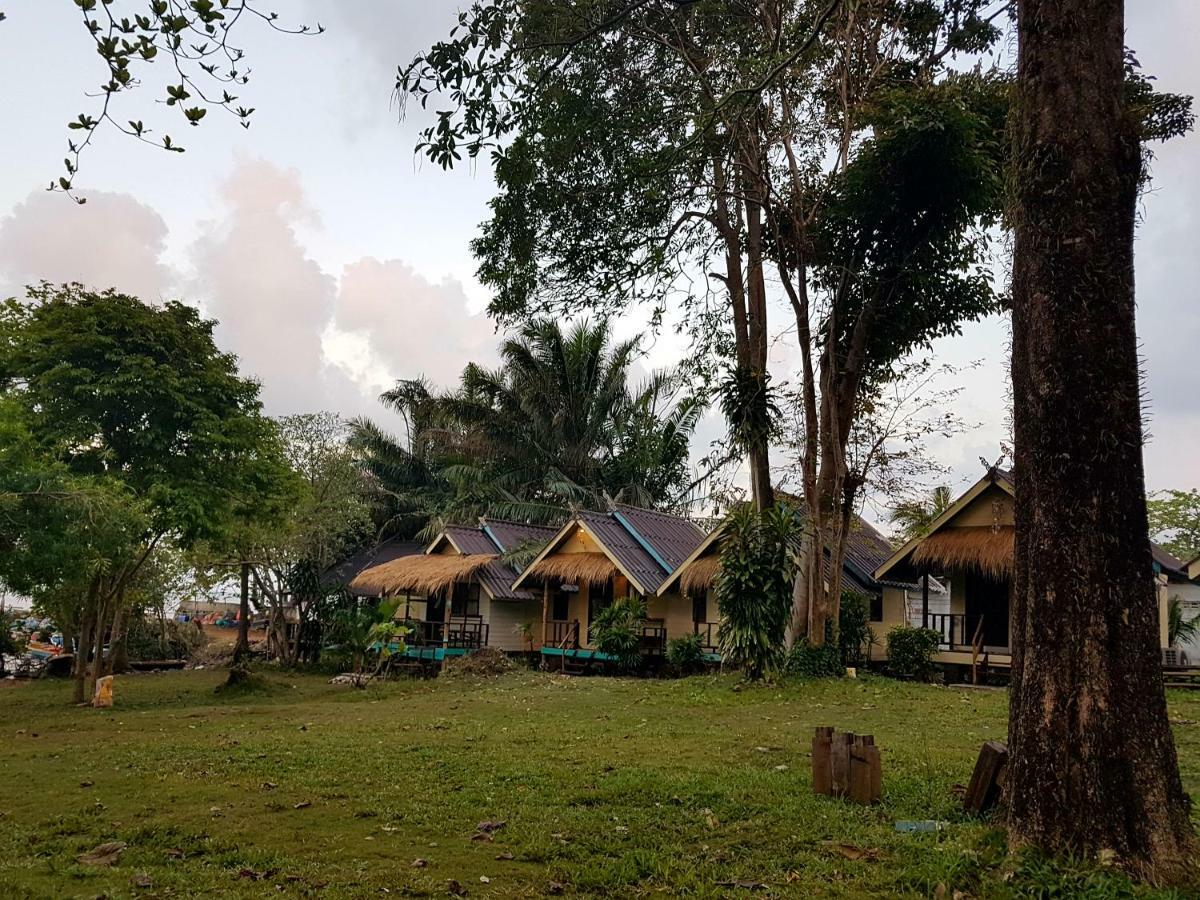 ฺbay Yard Hut Hotel Koh Chang Exterior foto