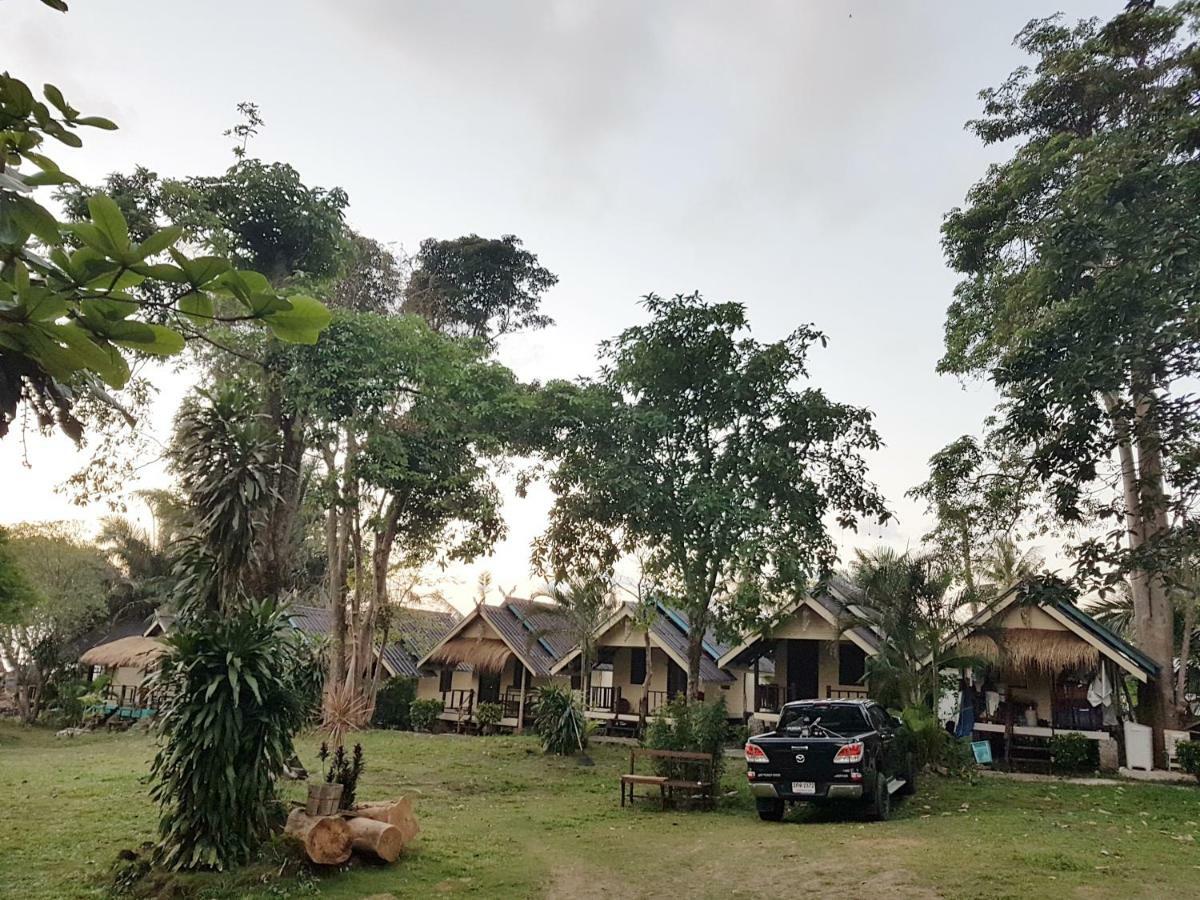 ฺbay Yard Hut Hotel Koh Chang Exterior foto