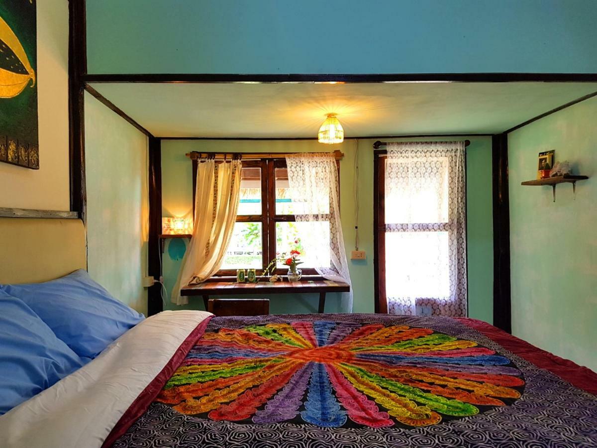 ฺbay Yard Hut Hotel Koh Chang Exterior foto