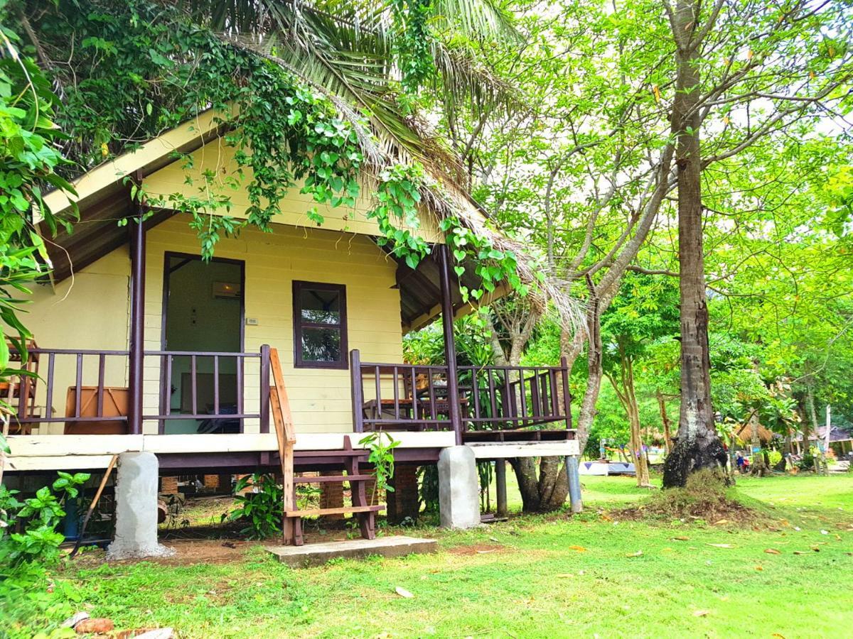 ฺbay Yard Hut Hotel Koh Chang Exterior foto